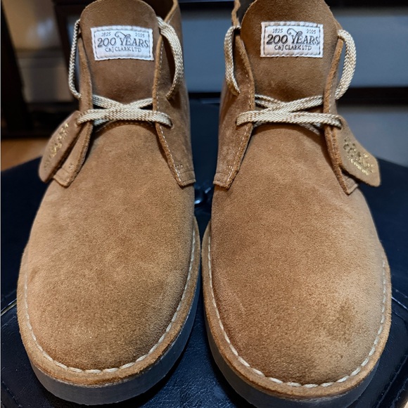 Clarks Tan Suede Men's Shoes - Picture 3 of 6